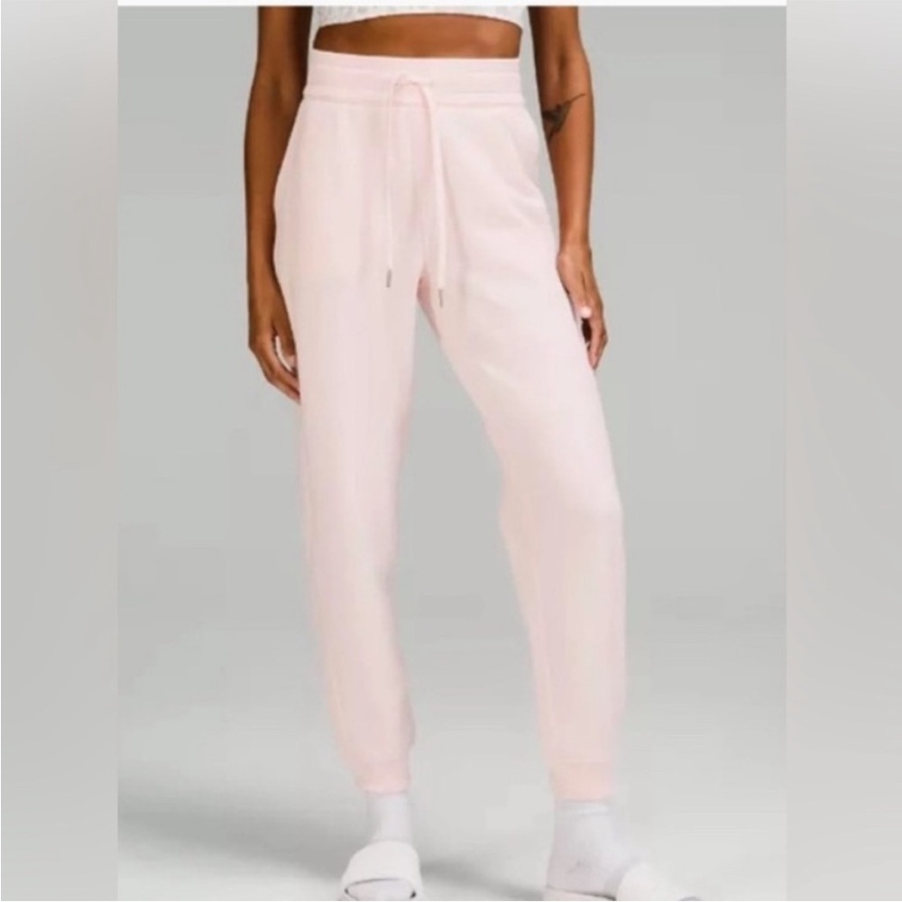 Lululemon Scuba High Rise Jogger